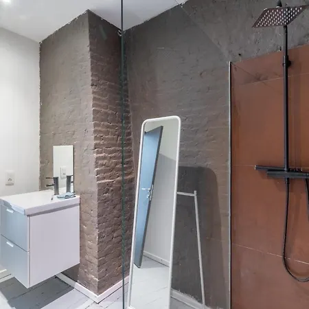 Apartment Two-bedroom River Side In The Heart Of *